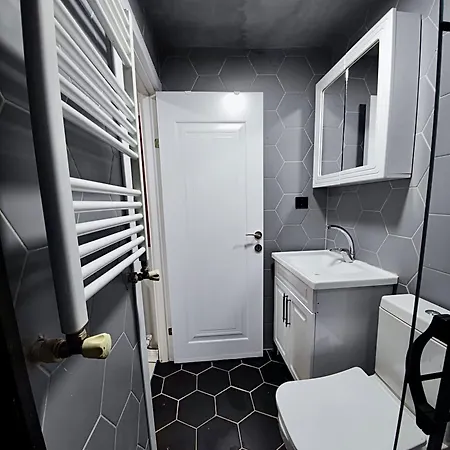 Ortakoey Tiny One Hotel