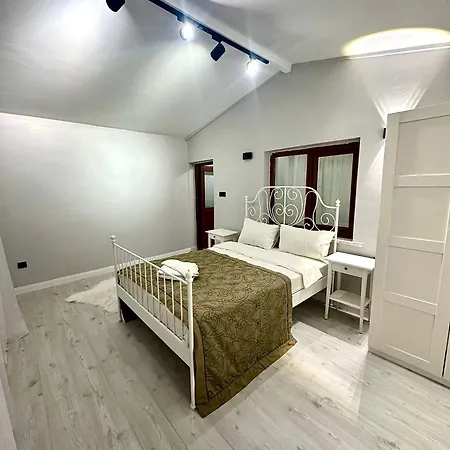 Ortakoey Tiny One 2*