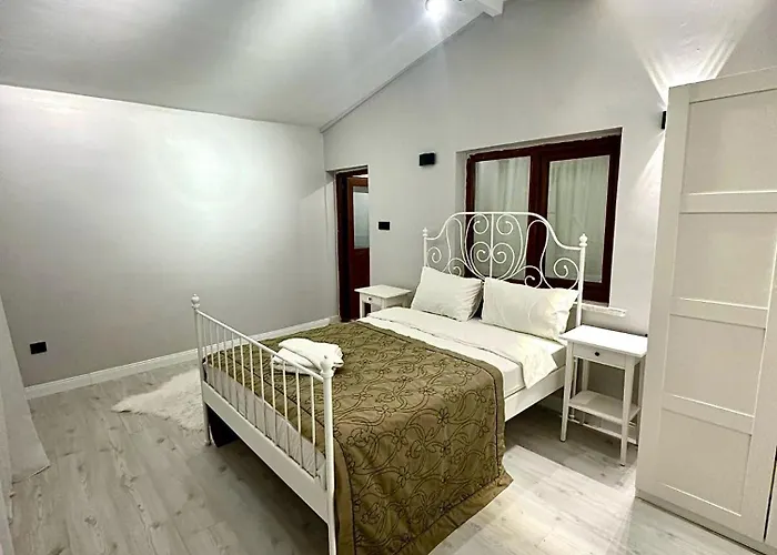 Ortakoey Tiny One 2*