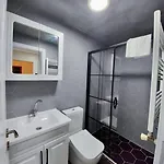 Hotel Ortakoey Tiny One 2*