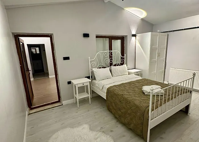 Ortakoey Tiny One Hotel