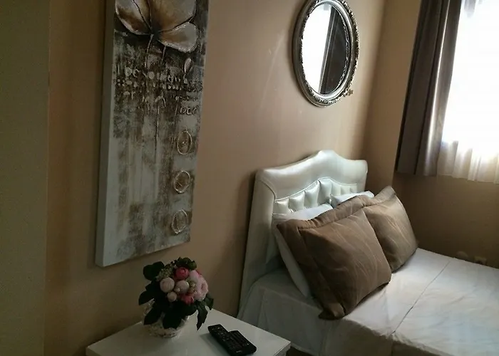 Ortakoey Tiny One Hotel